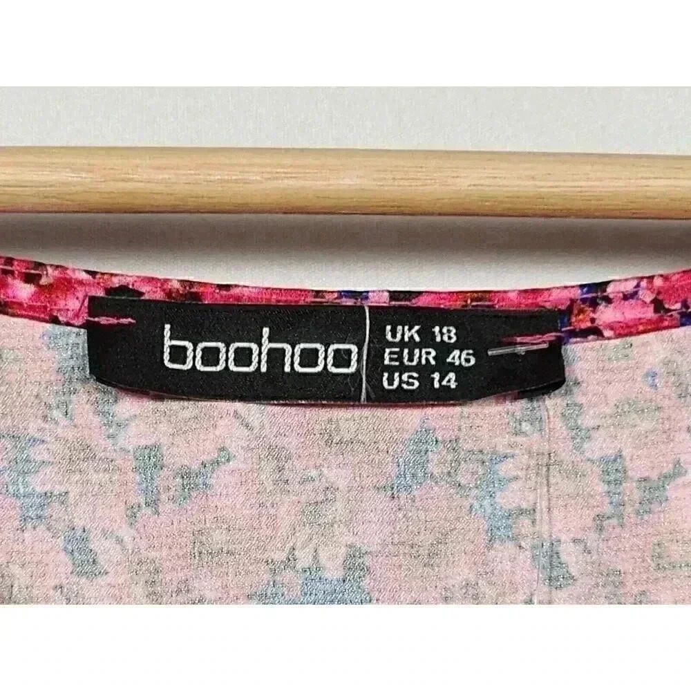 NWT Boohoo Womens Blouse Bodysuit Plus 14 Mini Floral V Neck Satin Wrap Pink - Picture 5 of 8